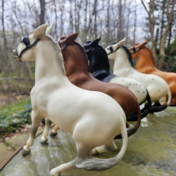 Black Horse Ranch Breyer Balking Mules RARE special run - Picture 9 of 12